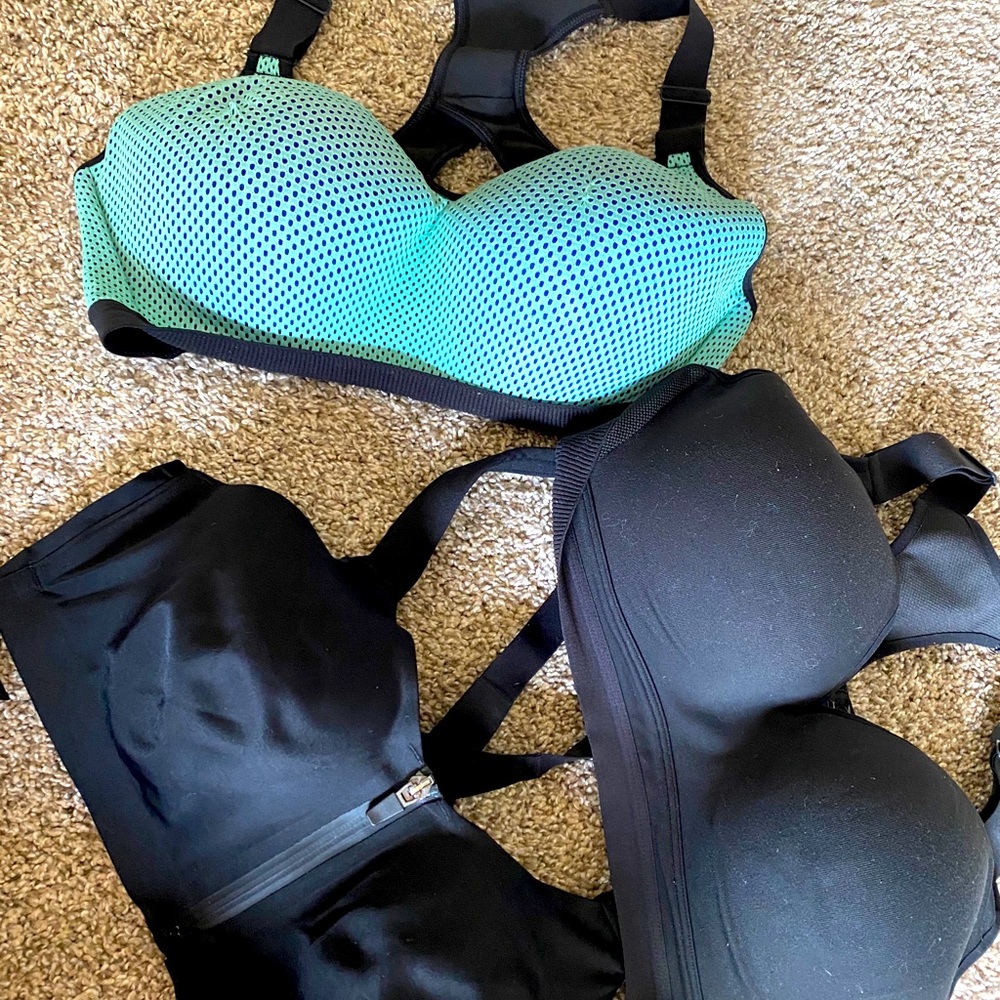 VS Sports Bra Lot